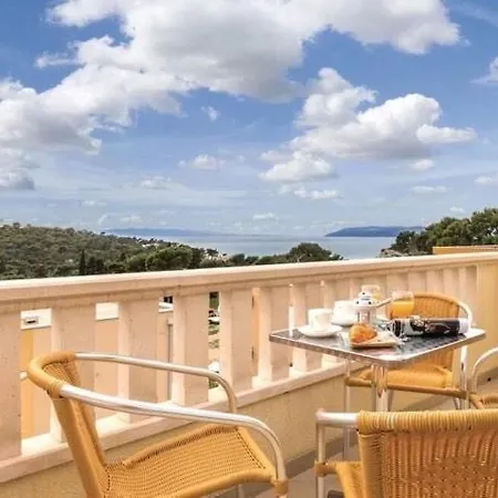 Mira Apartamento Makarska