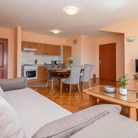 Mira Apartman Makarska